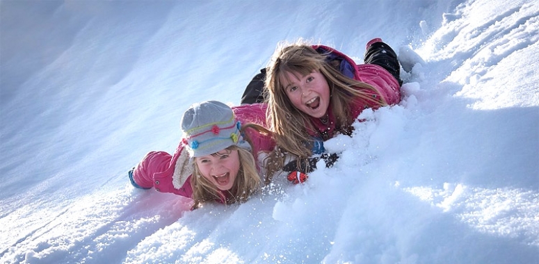 Niños en la nieve